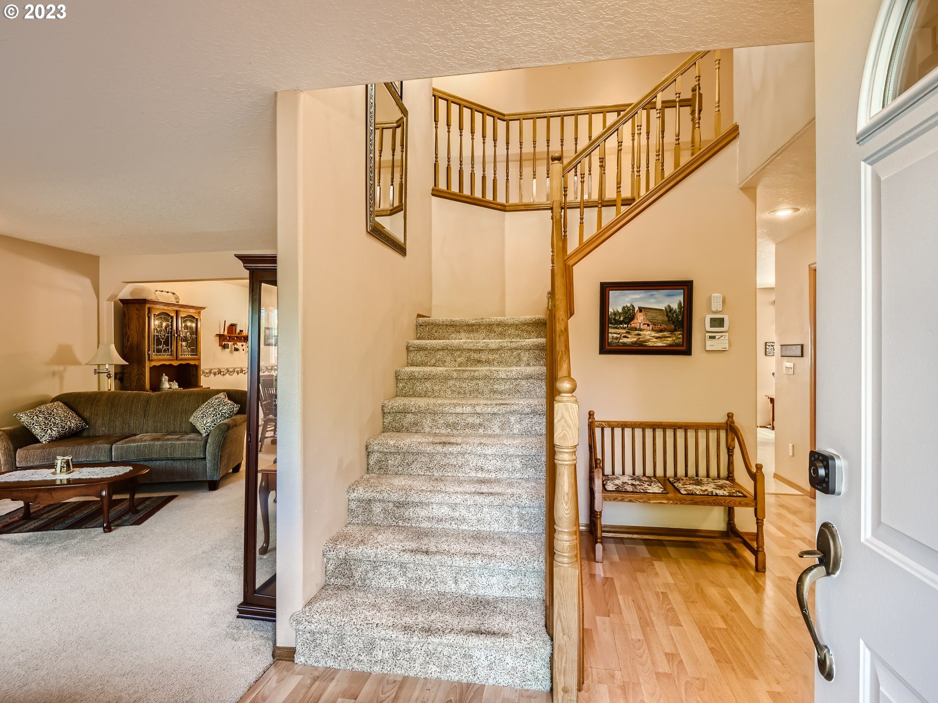 1167 Southeast Eagle Lane Gresham, OR 97080 - Photo 2 of 25 a view of entryway livingroom and hall