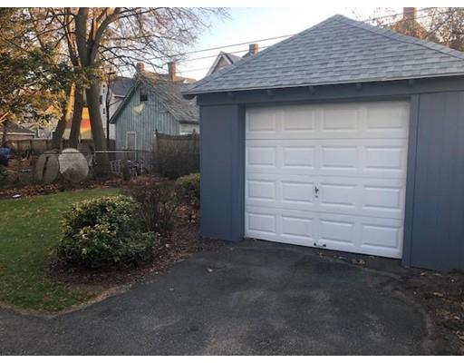 38 Princeton Street Springfield, MA 01109 - Photo 3 of 28 Gallery Image 3
