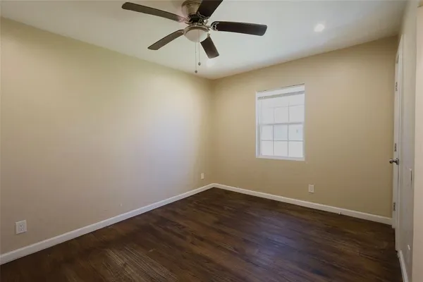 $1,500 | 1004 West Cayuga Drive, Athens, TX 75751