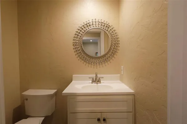 $1,500 | 1004 West Cayuga Drive, Athens, TX 75751