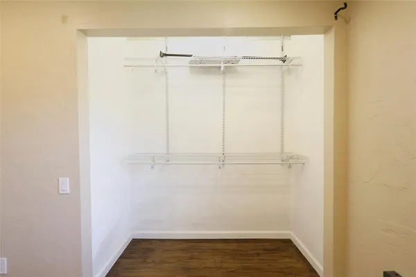 $1,500 | 1004 West Cayuga Drive, Athens, TX 75751