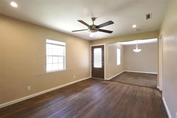 $1,500 | 1004 West Cayuga Drive, Athens, TX 75751