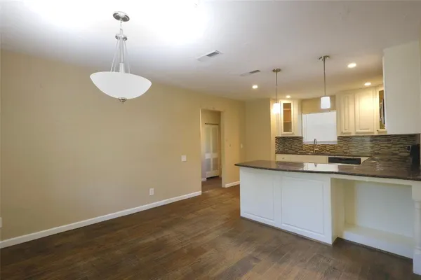 $1,500 | 1004 West Cayuga Drive, Athens, TX 75751
