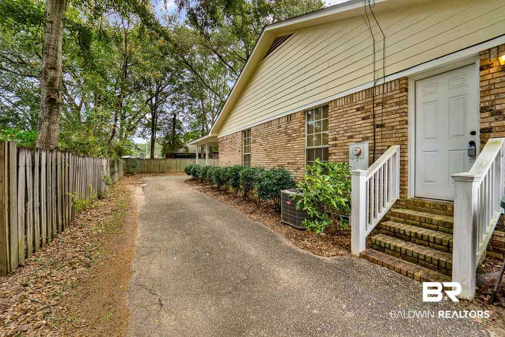 115 Wild Oak Drive Daphne, AL 36526 - Photo 16 of 22 side door