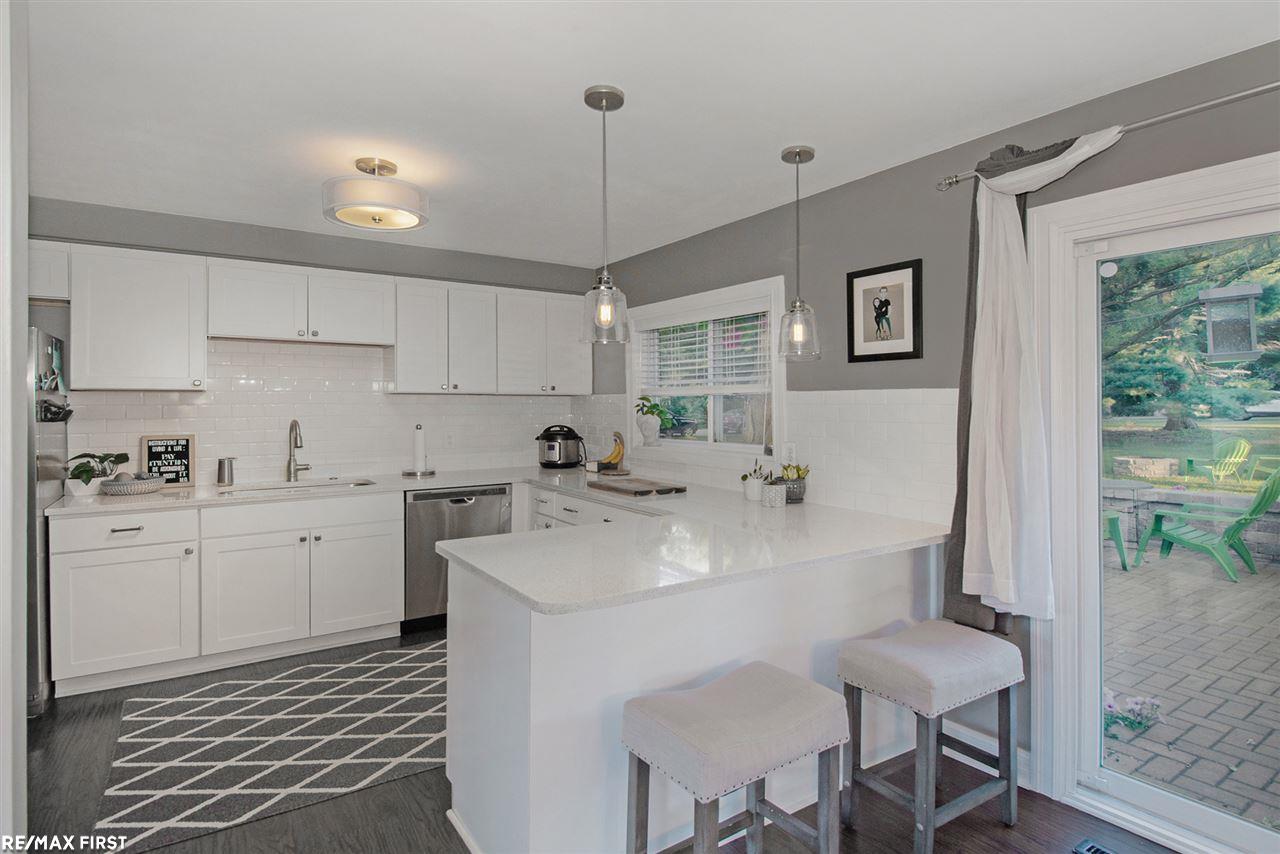 26 Wimpole Drive Rochester, MI 48309 - Photo 6 of 24 31394166-5.JPG