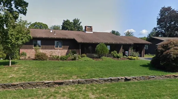 $2,850 | 29 Ridgecrest Road, Amherst, MA 01002