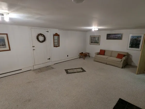 $2,850 | 29 Ridgecrest Road, Amherst, MA 01002