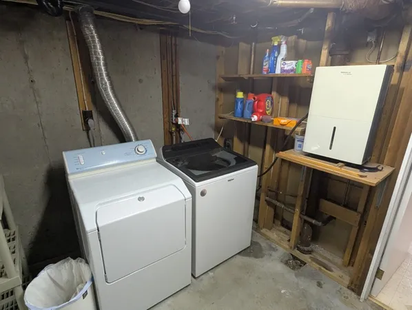 $2,850 | 29 Ridgecrest Road, Amherst, MA 01002