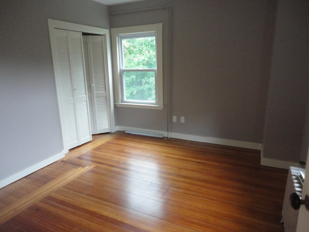 49 Merton Road, Unit 2 Newport, RI 02840 - Photo 28 of 42 2nd Bedroom