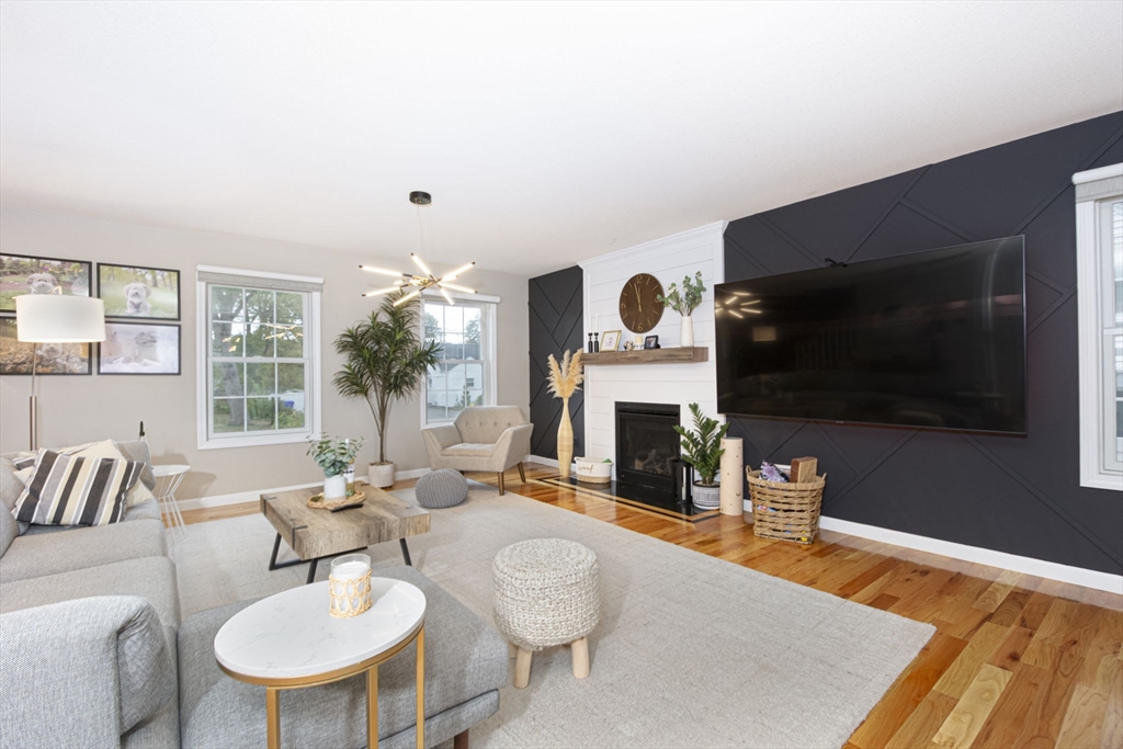 108 Birchland Avenue Springfield, MA 01119 - Photo 12 of 33