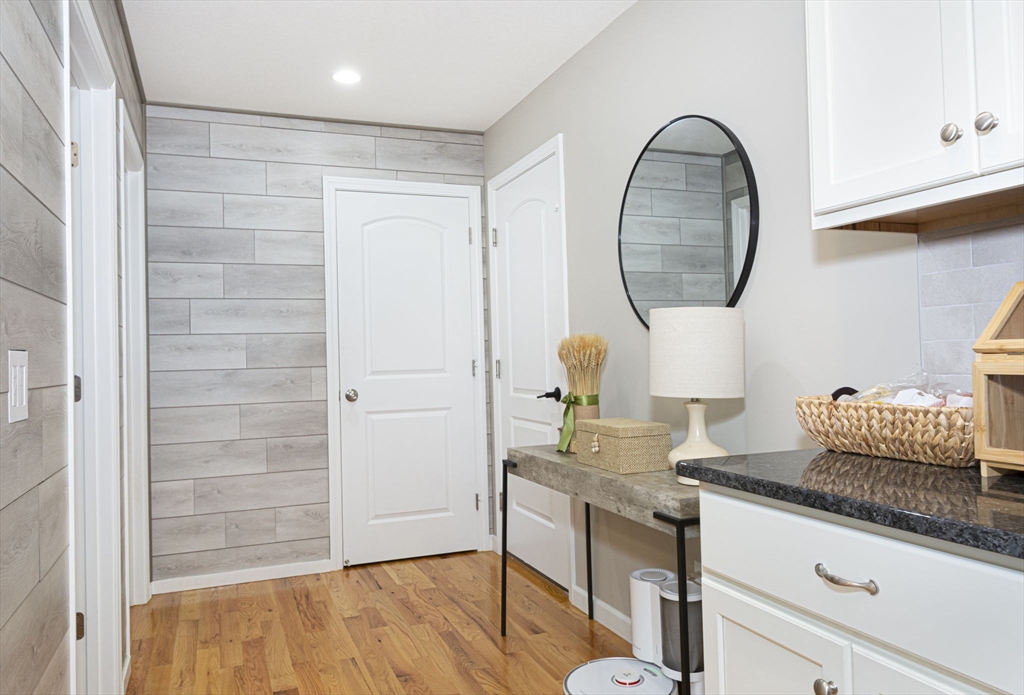 108 Birchland Avenue Springfield, MA 01119 - Photo 21 of 33