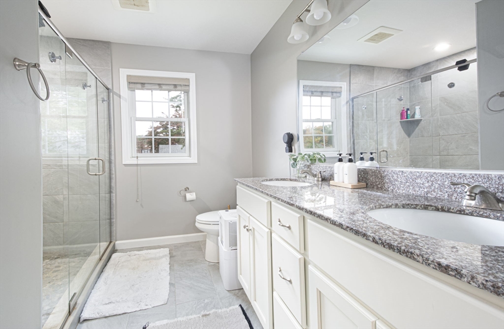 108 Birchland Avenue Springfield, MA 01119 - Photo 27 of 33