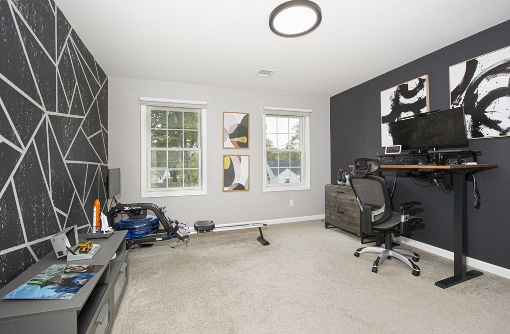 108 Birchland Avenue Springfield, MA 01119 - Photo 30 of 33