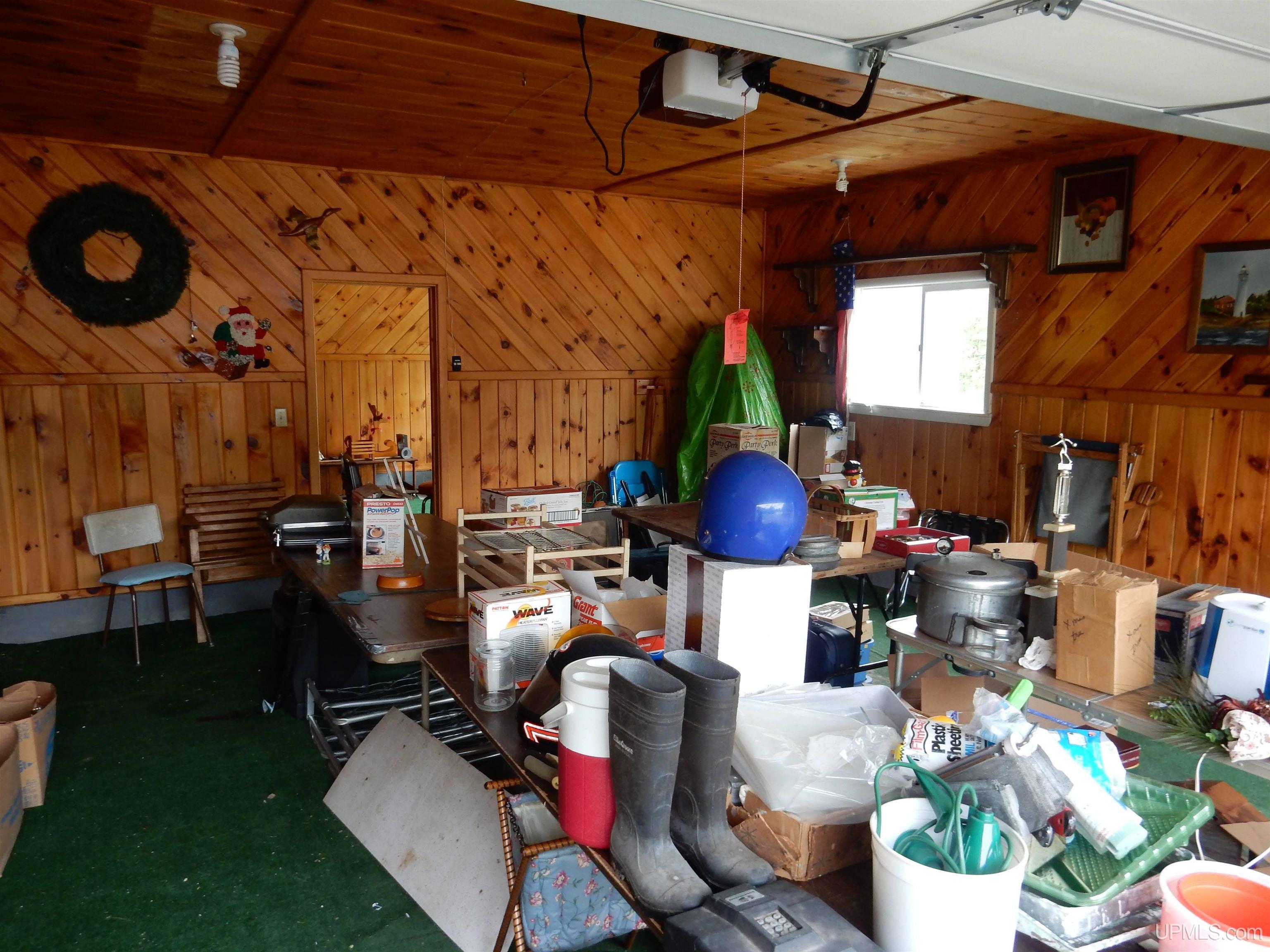 466 Hubble Road Manistique, MI 49854 - Photo 5 of 16 Gallery Image 5