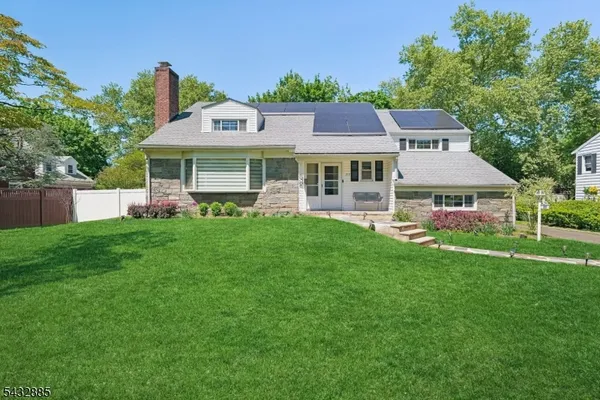 $949,000 | 215 Exeter Way, Hillside, NJ 07205