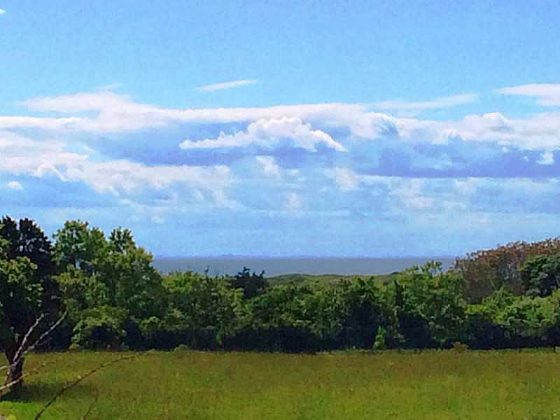 750 Corn Neck Road Block Island, RI 02807 - Photo 2 of 13 View.