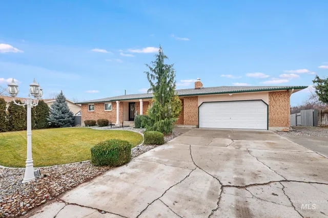 $439,000 | 2432 Dorm Drive, Twin Falls, ID 83301