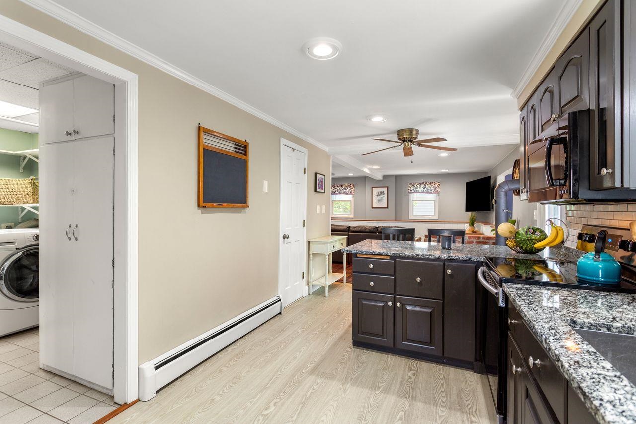 240 Stark Lane Manchester, NH 03102 - Photo 7 of 40 Gallery Image 7