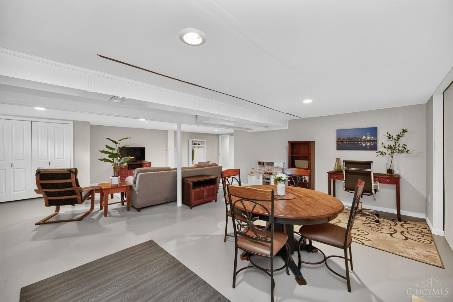 5467 Race Road Cincinnati, OH 45247 - Photo 38 of 59