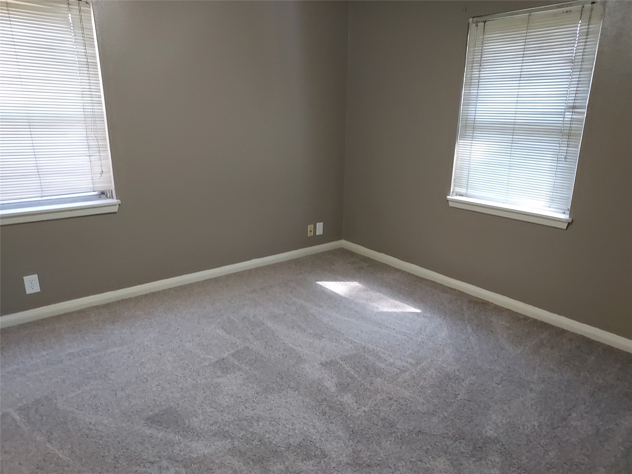 1008 Meadowlane Street Angleton, TX 77515 - Photo 5 of 15