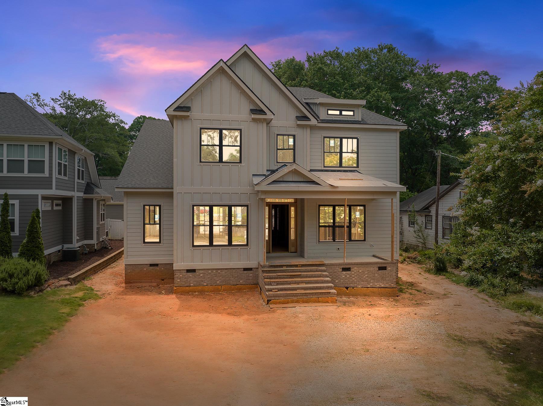 154 Augusta Court Greenville, SC 29605 - Photo 2 of 3