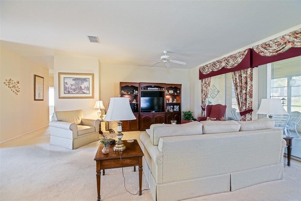 9495 Southeast 130th Place Road Summerfield, FL 34491 - Photo 12 of 47