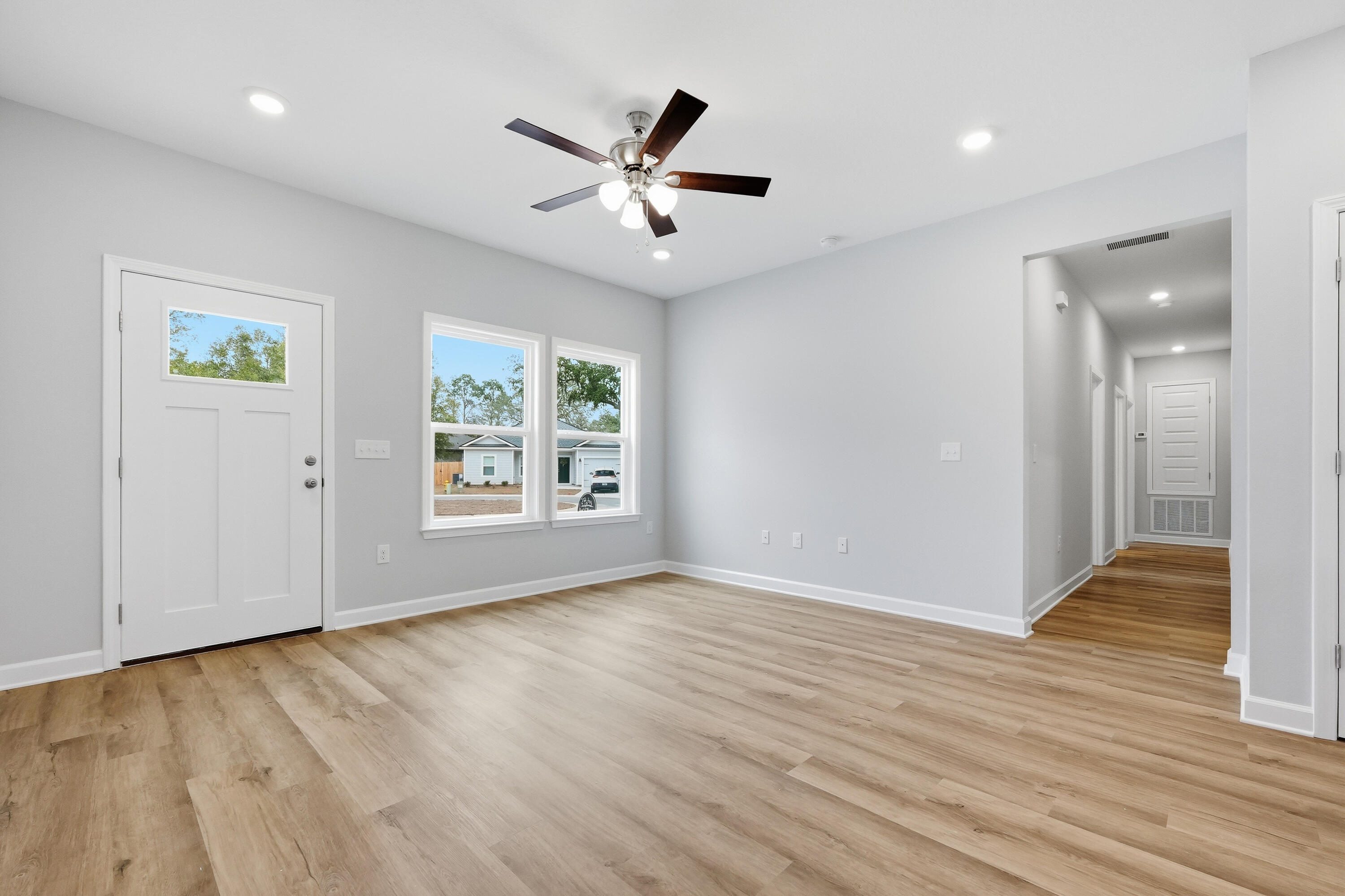 36 Shebbi Lane Freeport, FL 32439 - Photo 5 of 24 36 shebbi lane-15