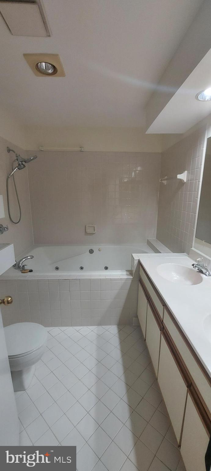 13601 Sir Thomas Way, Unit 2C32 Silver Spring, MD 20904 - Photo 12 of 23