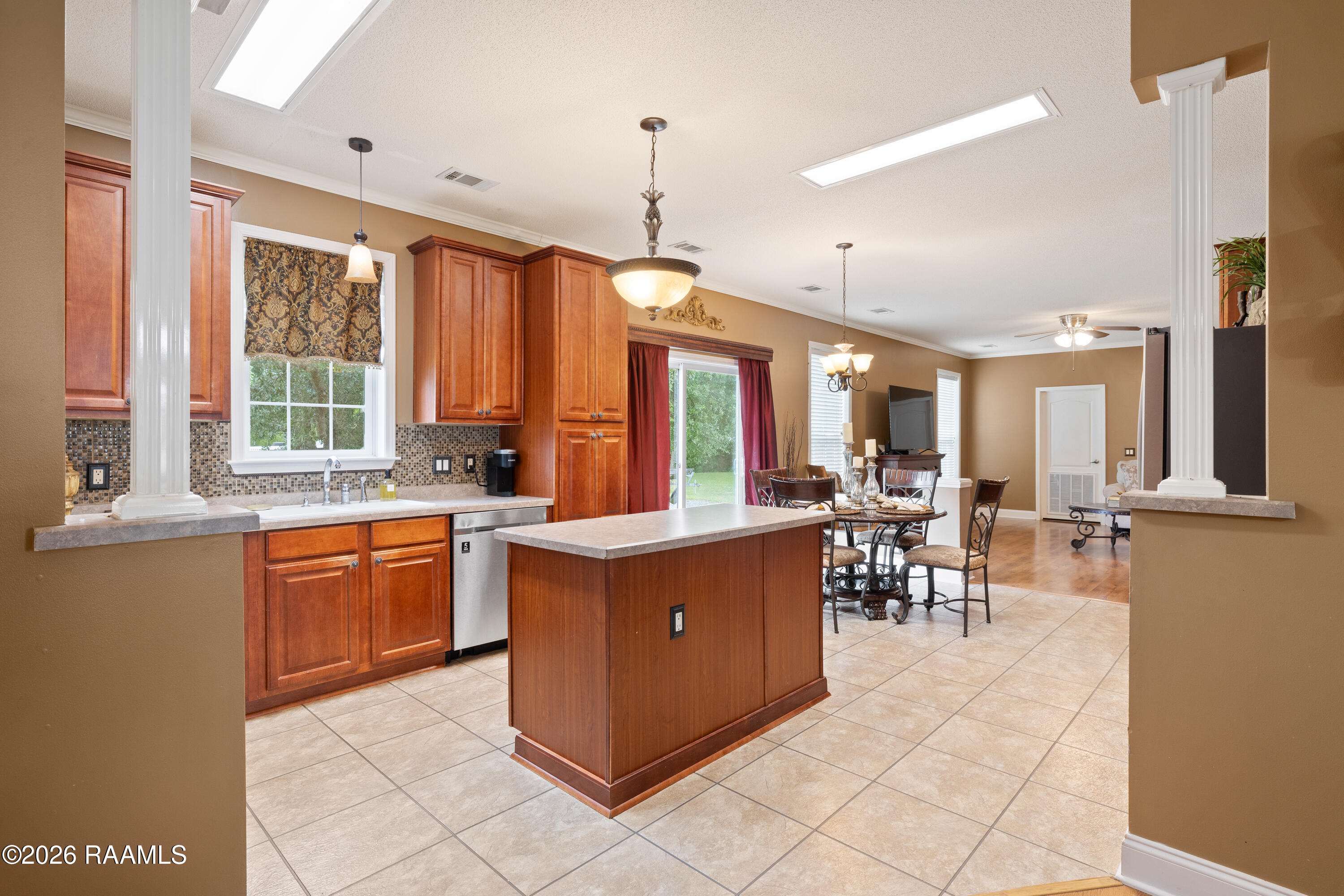 6308 Danielle Road New Iberia, LA 70563 - Photo 8 of 29