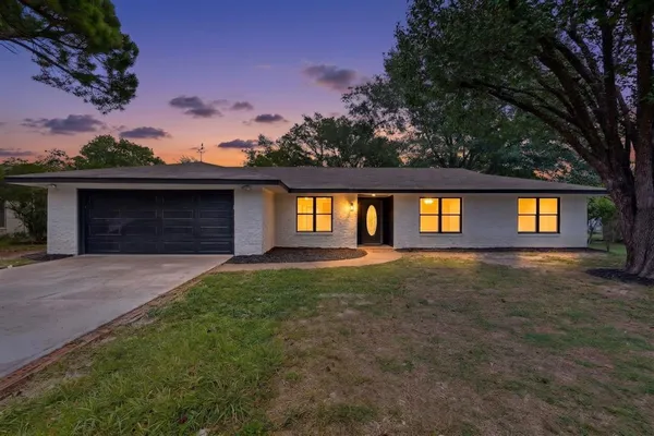 $289,000 | 2821 Mccarley Drive, Commerce, TX 75428