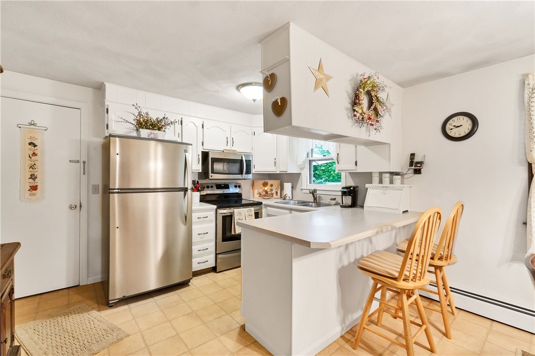 51 Cedar Grove Drive Exeter, RI 02822 - Photo 11 of 27