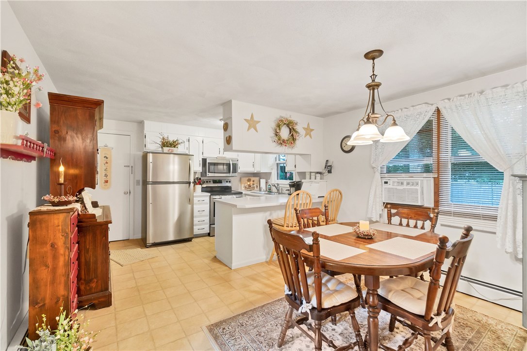 51 Cedar Grove Drive Exeter, RI 02822 - Photo 8 of 27