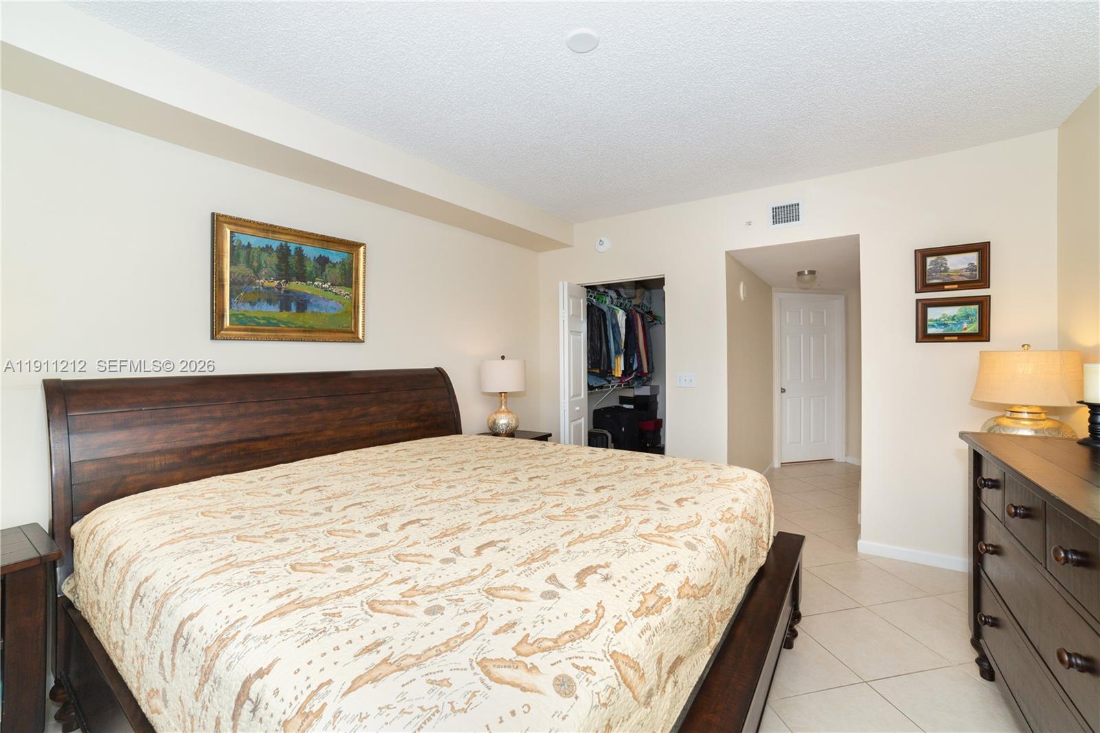 17150 North Bay Road, Unit 2207 Sunny Isles Beach, FL 33160 - Photo 21 of 50