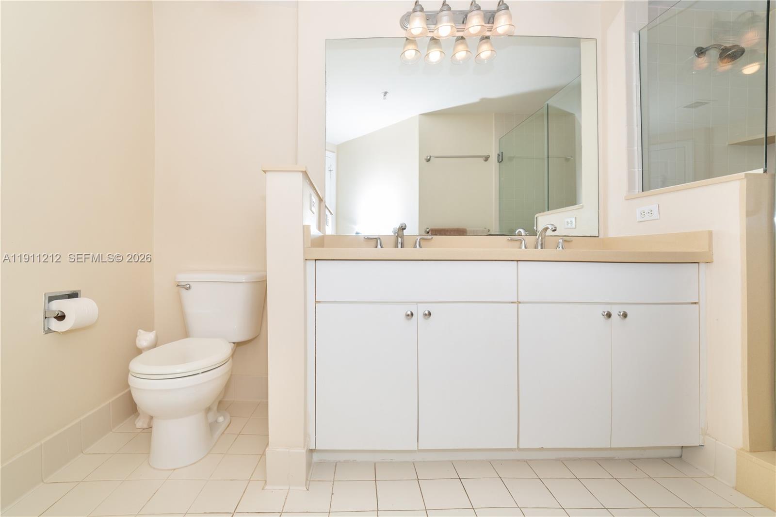 17150 North Bay Road, Unit 2207 Sunny Isles Beach, FL 33160 - Photo 24 of 50