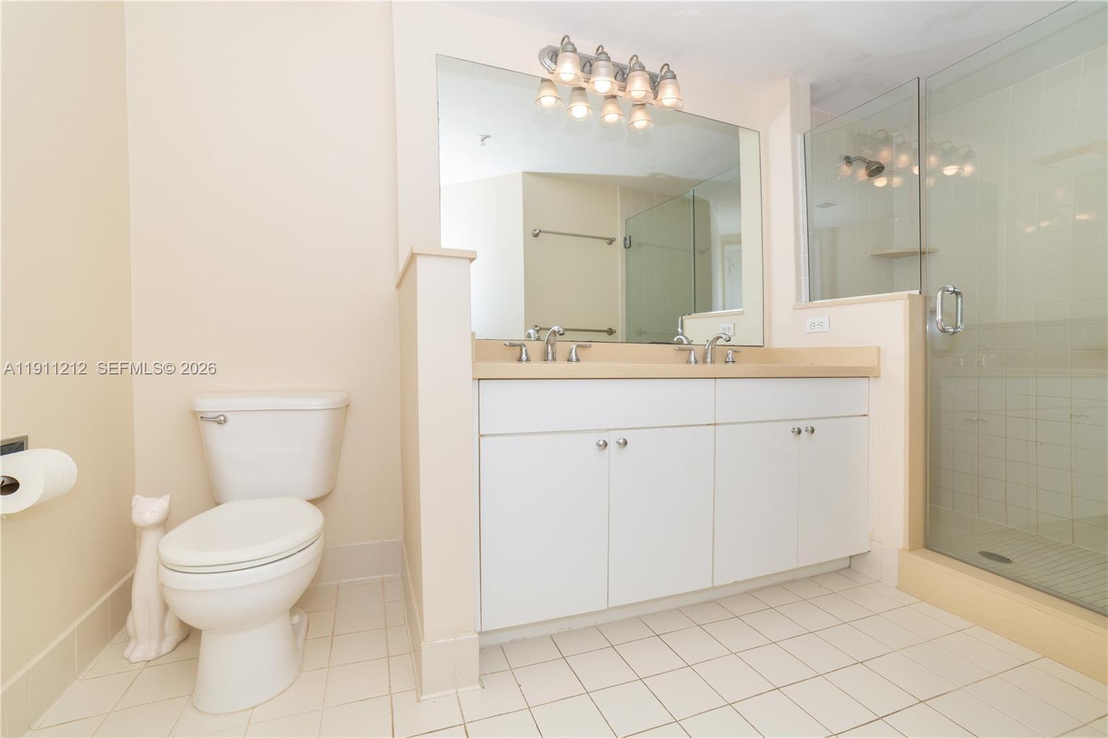 17150 North Bay Road, Unit 2207 Sunny Isles Beach, FL 33160 - Photo 25 of 50