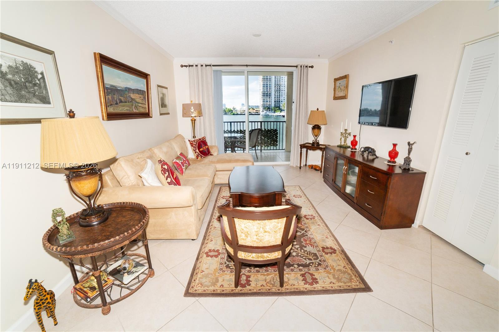 17150 North Bay Road, Unit 2207 Sunny Isles Beach, FL 33160 - Photo 9 of 50