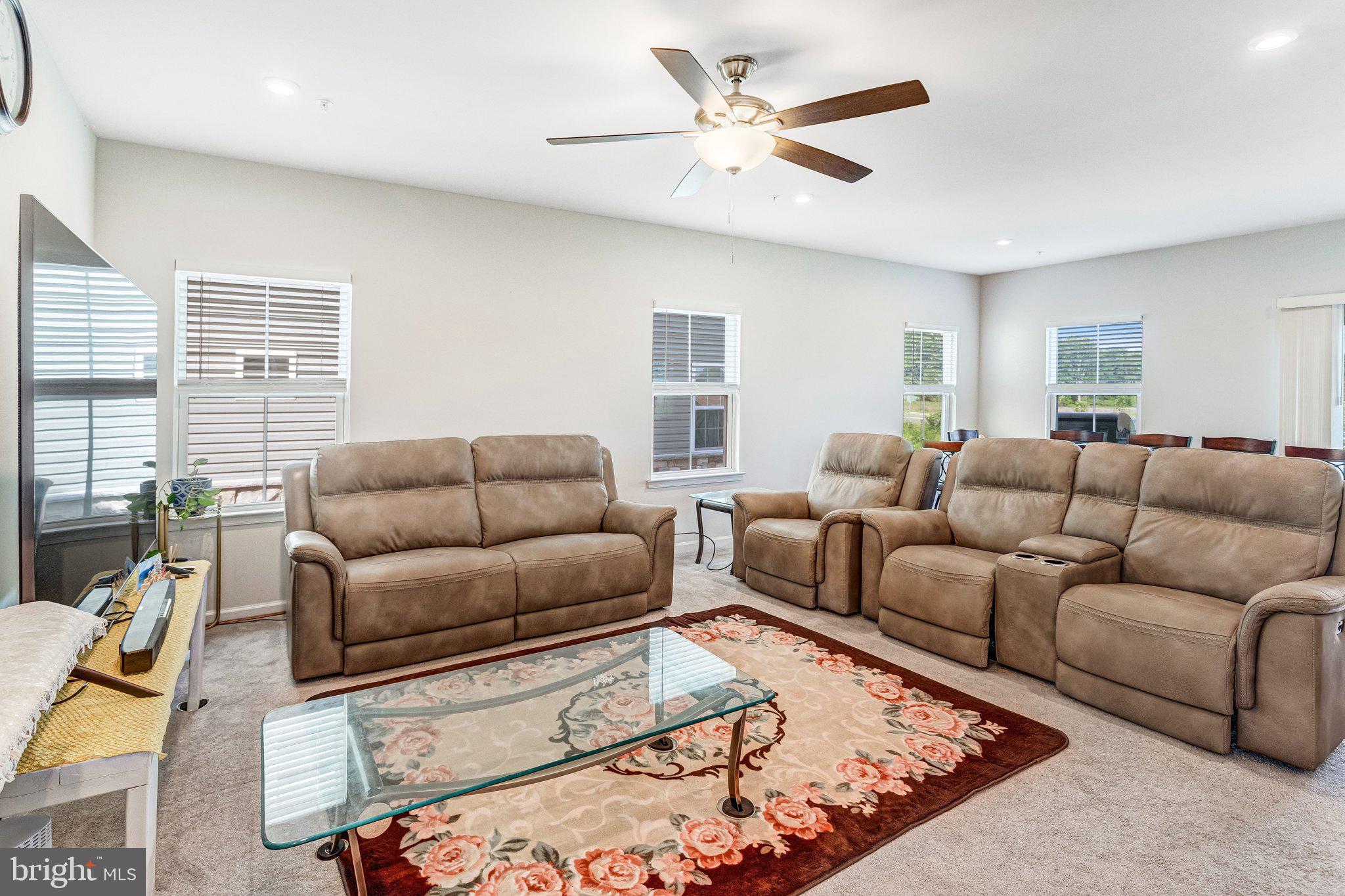 11241 Wheeler Ridge Drive Manassas, VA 20109 - Photo 13 of 44