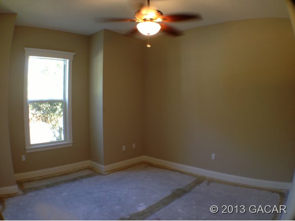 303 Southwest 118th Terrace Gainesville, FL 32607 - Photo 9 of 12 Gallery Image 9