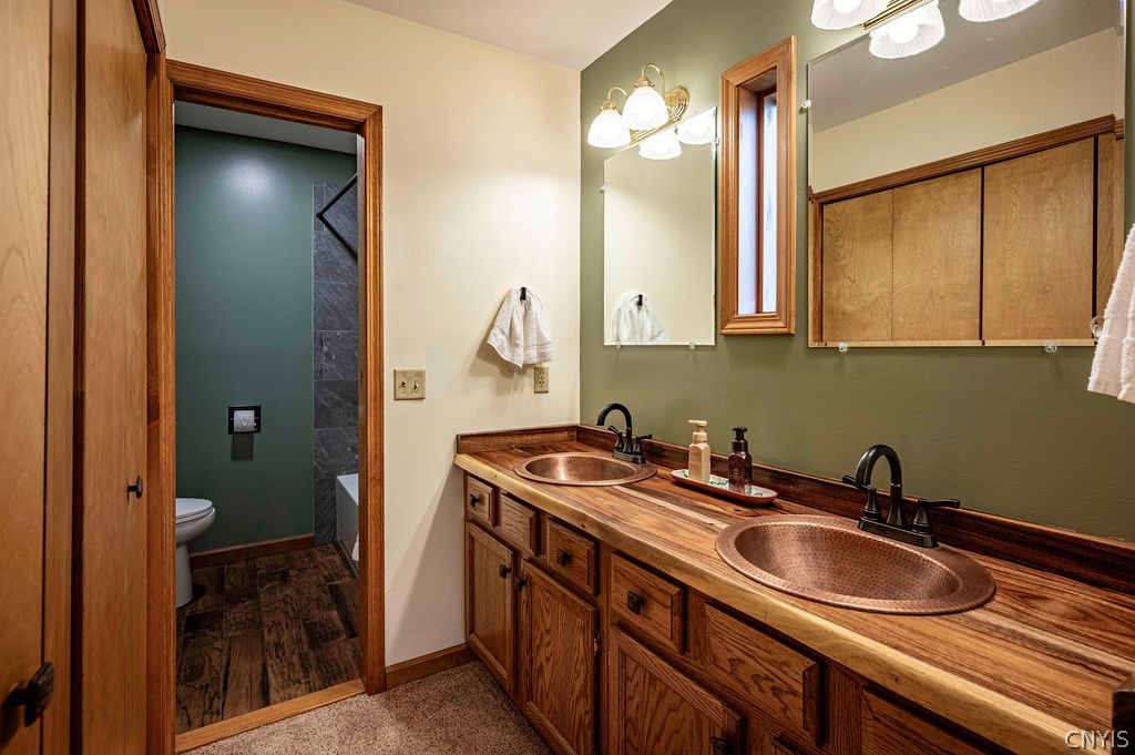 21 Rocky Point Circle Inlet, NY 13360 - Photo 15 of 31 Primary Full Bathroom