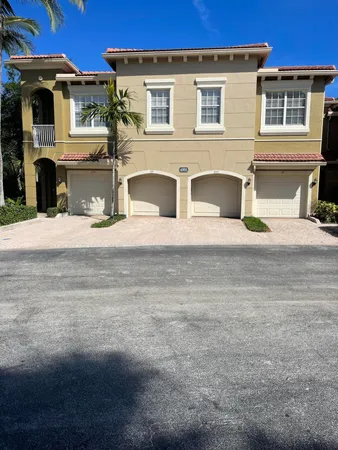 $3,800 | 4991 Bonsai Circle, Unit 111, Palm Beach Gardens, FL 33418