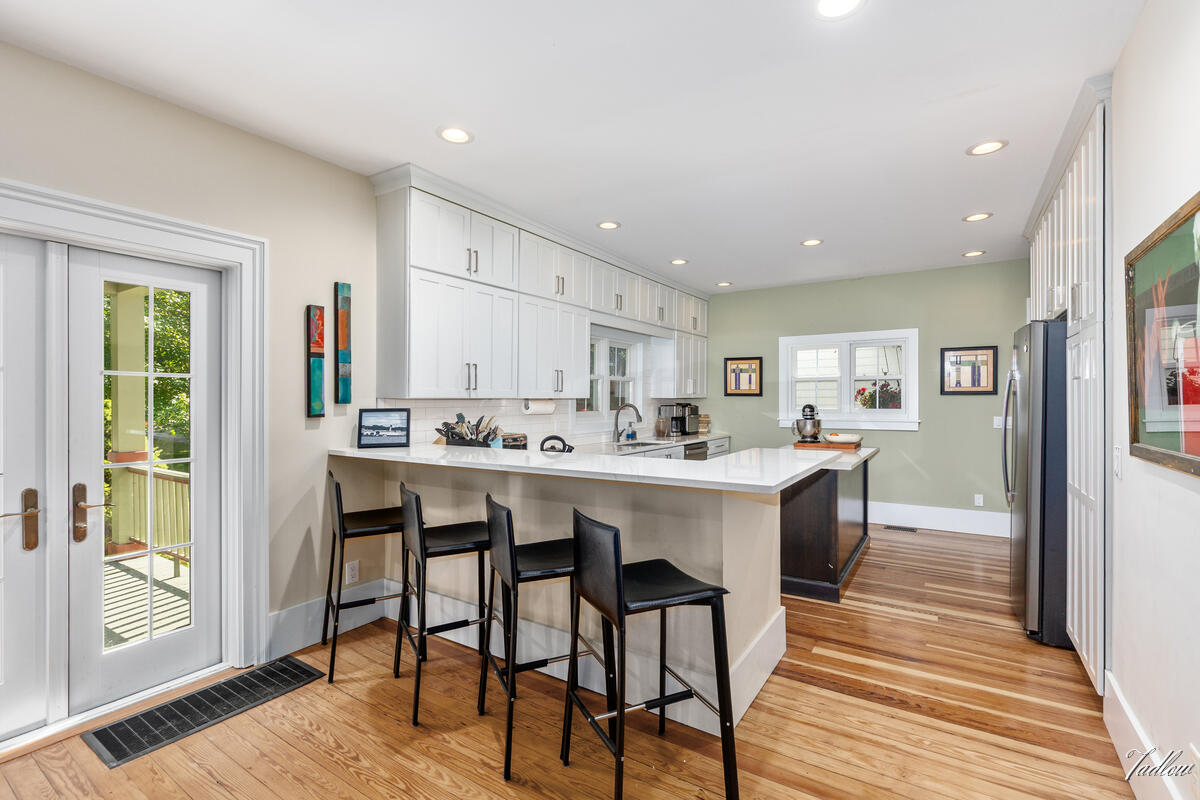 34 South Spring Street Douglas, MI 49406 - Photo 4 of 56 Gallery Image 4