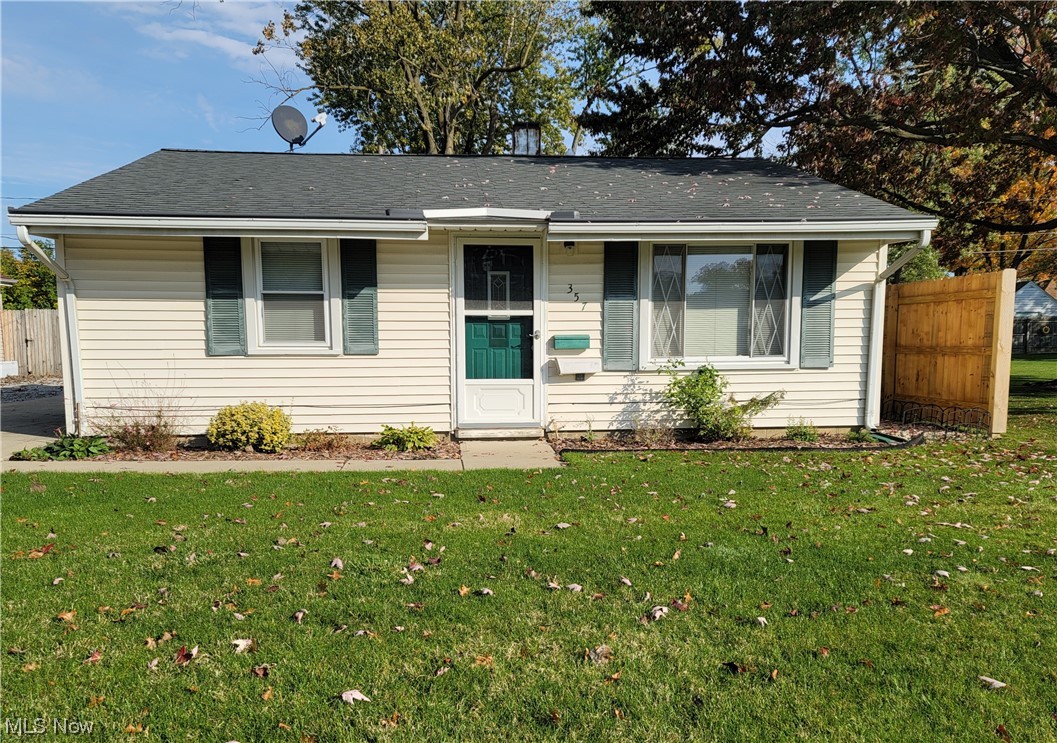 357 Abbe Road North Elyria, OH 44035 - Photo 1 of 25 Single story home featuring a front yard