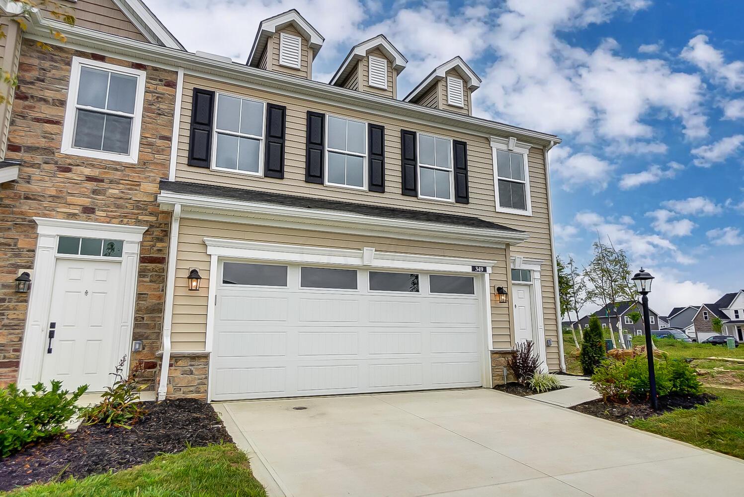 333 Lenell Loop Delaware, OH 43015 - Photo 2 of 31 50040748-002_web