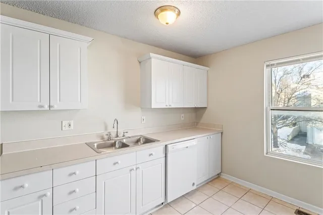 $1,280,000 | 5619-5625 North Northwood Terrace, Kansas City, MO 64151