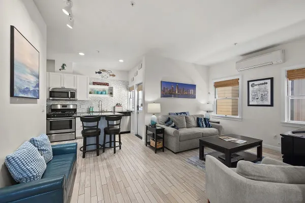$998,900 | 1106 4th Street, Unit 4, Coronado, CA 92118