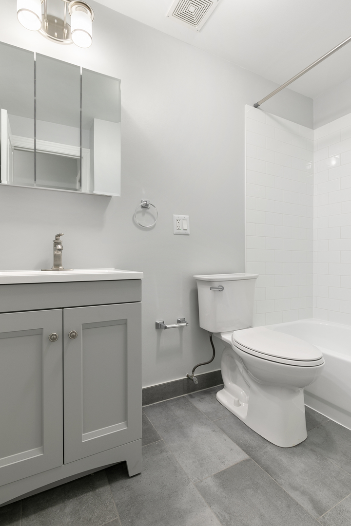 1611 West Juneway Terrace, Unit 1F Chicago, IL 60626 - Photo 11 of 12