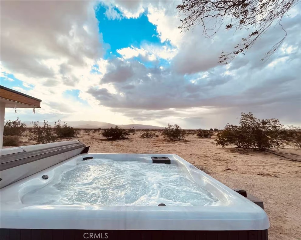83683 Amboy Road Twentynine Palms, CA 92277 - Photo 20 of 22 a view of a terrace view