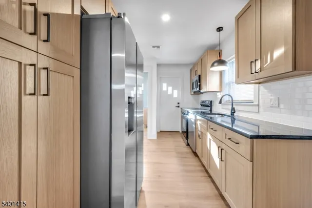 $3,500 | 350 Bergen Street, Plainfield, NJ 07063