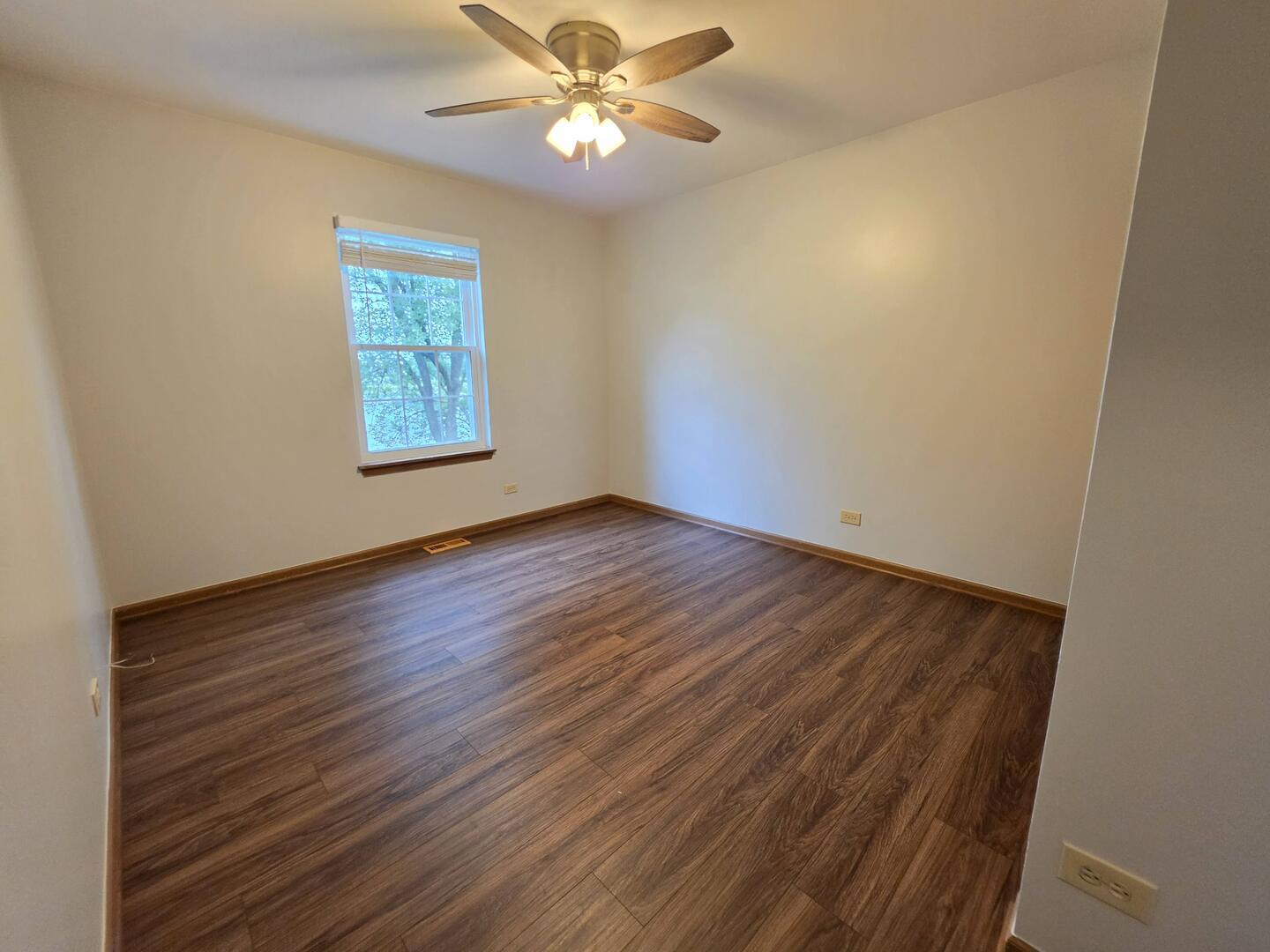 327 Shadybrook Lane Aurora, IL 60504 - Photo 17 of 30