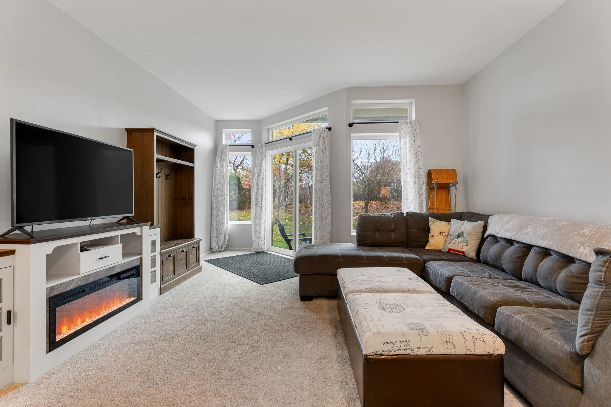 30 Mountainside Drive, Unit VILLAGE GATE 102 Warren, VT 05674 - Photo 3 of 16